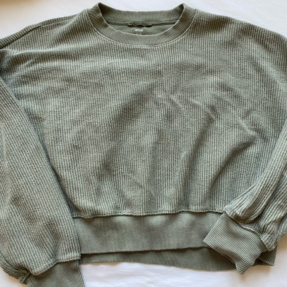 Aerie Matching Set - Picture 2 of 6